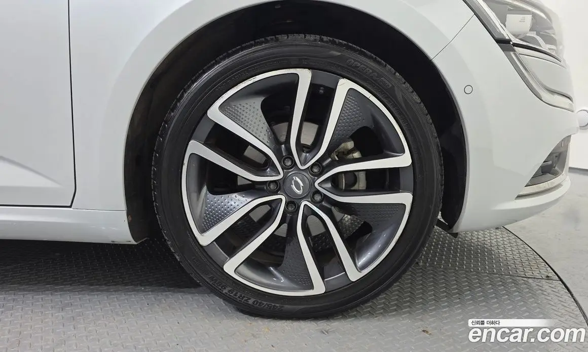 Renault (Samsung) SM6 2017 1.6 автомат (гидро), фото 7 Renault (Samsung) SM6 2017 1.6 автомат (гидро), фото 7