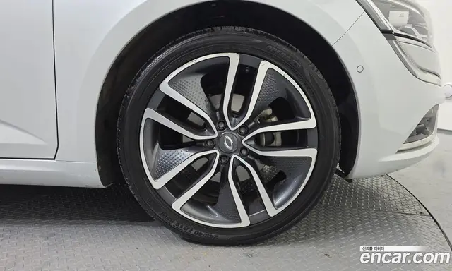 Renault (Samsung) SM6 2017 1.6 автомат (гидро), миниатюра 7 Renault (Samsung) SM6 2017 1.6 автомат (гидро), миниатюра 7