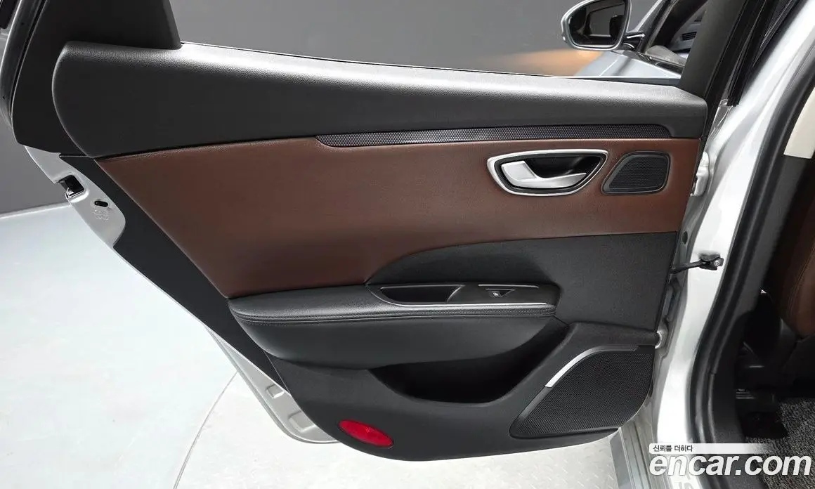 Renault (Samsung) SM6 2018 1.5 автомат (гидро), фото 15 Renault (Samsung) SM6 2018 1.5 автомат (гидро), фото 15