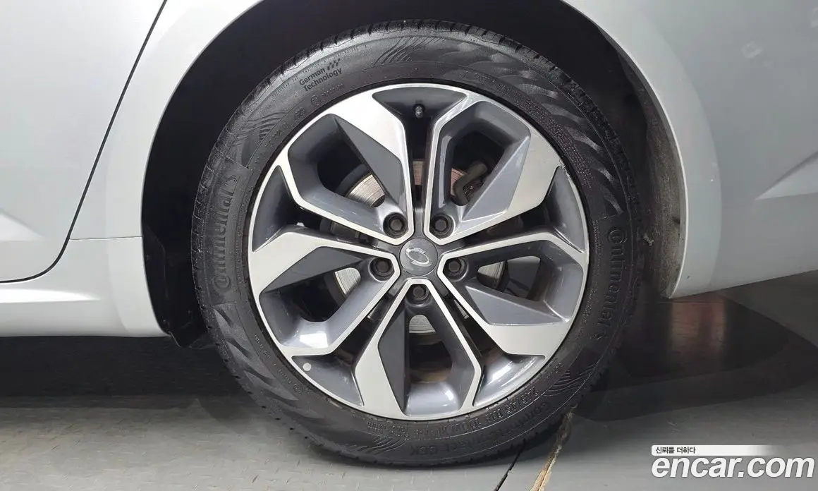 Renault (Samsung) SM6 2018 1.5 автомат (гидро), фото 7 Renault (Samsung) SM6 2018 1.5 автомат (гидро), фото 7