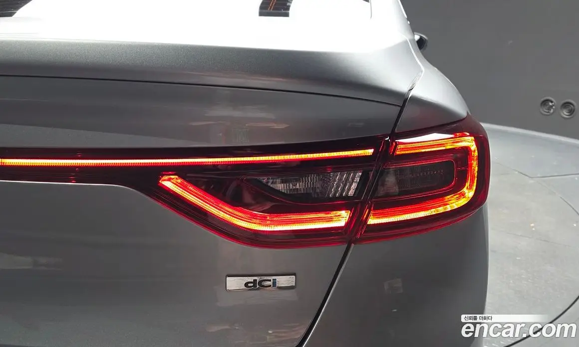 Renault (Samsung) SM6 2018 1.5 автомат (гидро), фото 9 Renault (Samsung) SM6 2018 1.5 автомат (гидро), фото 9