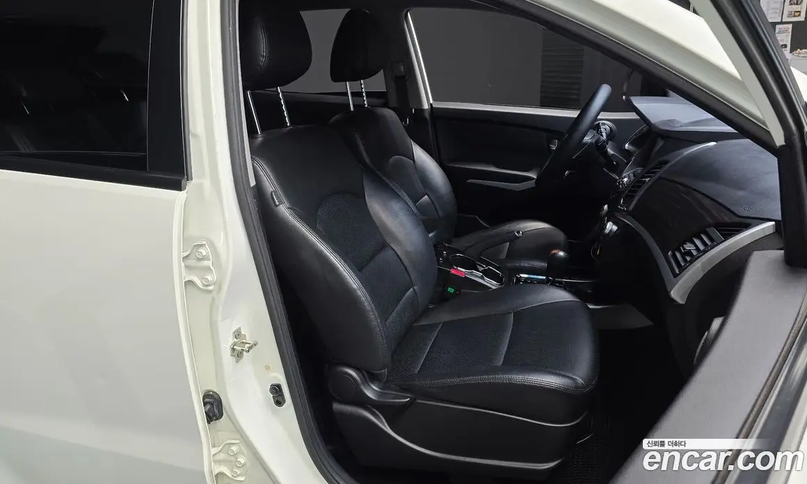SsangYong Korando 2016 2.2 автомат (гидро), фото 16