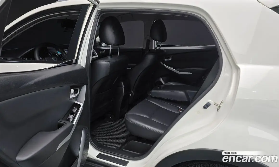 SsangYong Korando 2016 2.2 автомат (гидро), фото 17