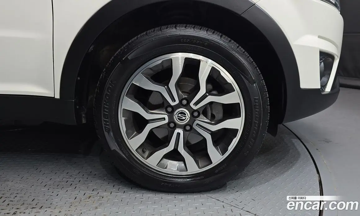 SsangYong Korando 2016 2.2 автомат (гидро), фото 7