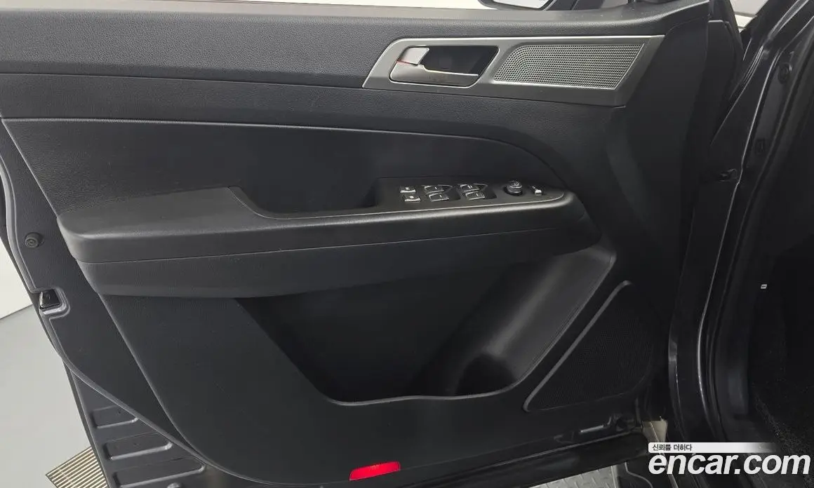 SsangYong Rexton 2018 2.2 автомат (гидро), фото 14 SsangYong Rexton 2018 2.2 автомат (гидро), фото 14