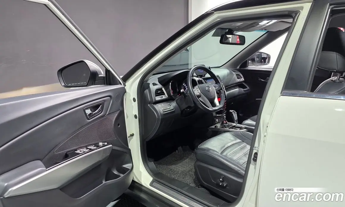 SsangYong TIBOLI 2016 1.6 автомат (гидро), фото 13 SsangYong TIBOLI 2016 1.6 автомат (гидро), фото 13