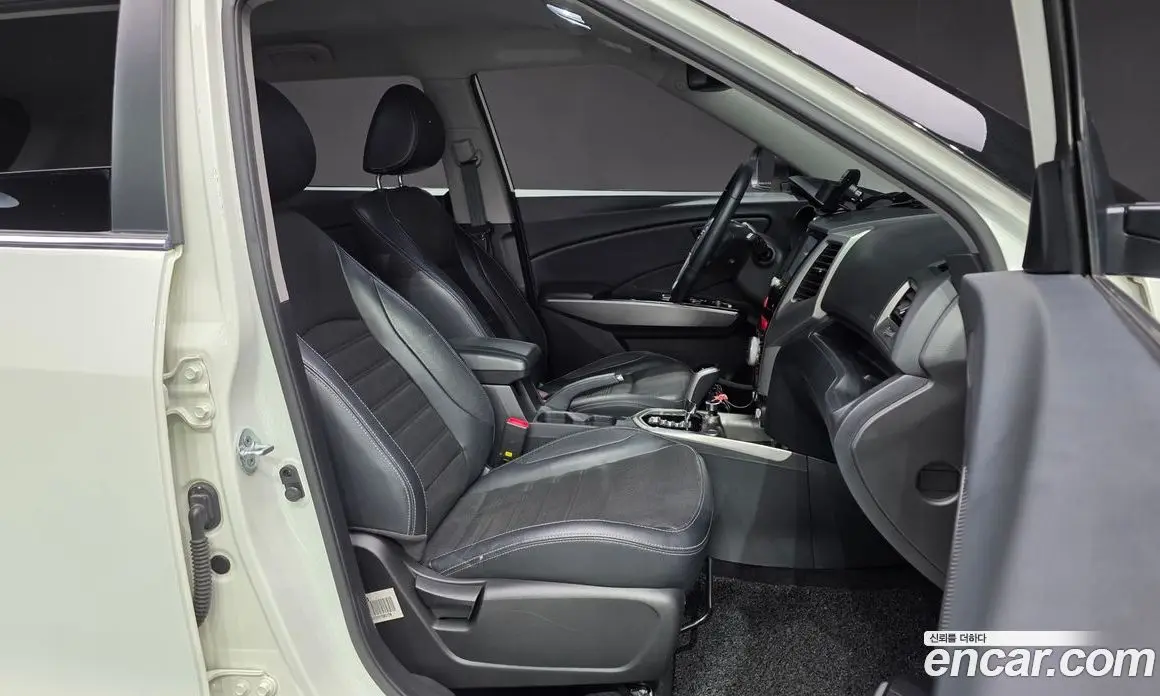 SsangYong TIBOLI 2016 1.6 автомат (гидро), фото 16 SsangYong TIBOLI 2016 1.6 автомат (гидро), фото 16
