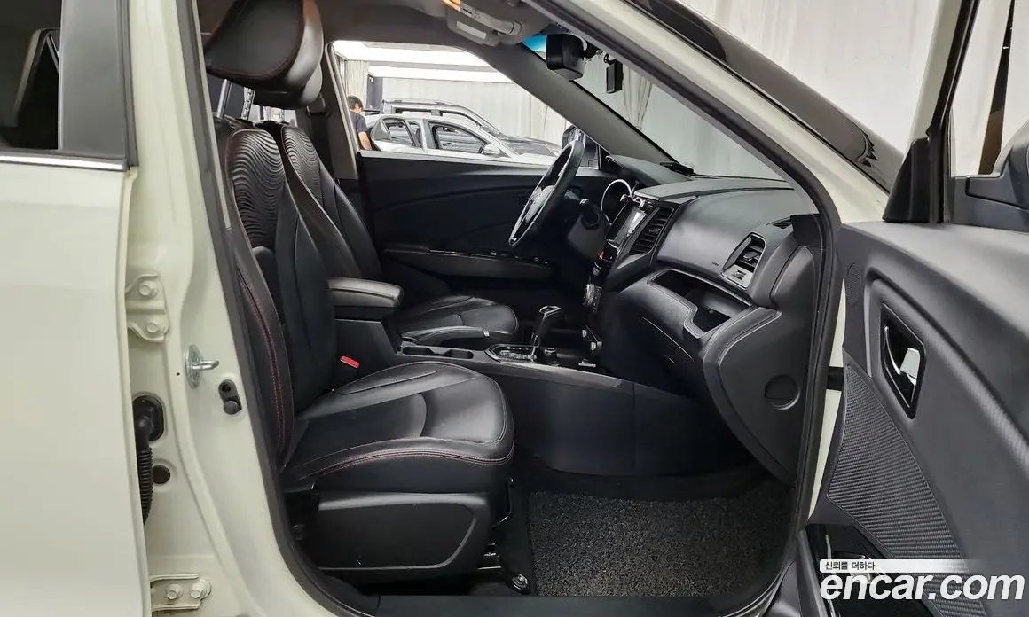SsangYong TIBOLI 2017 1.6 автомат (гидро), фото 17
