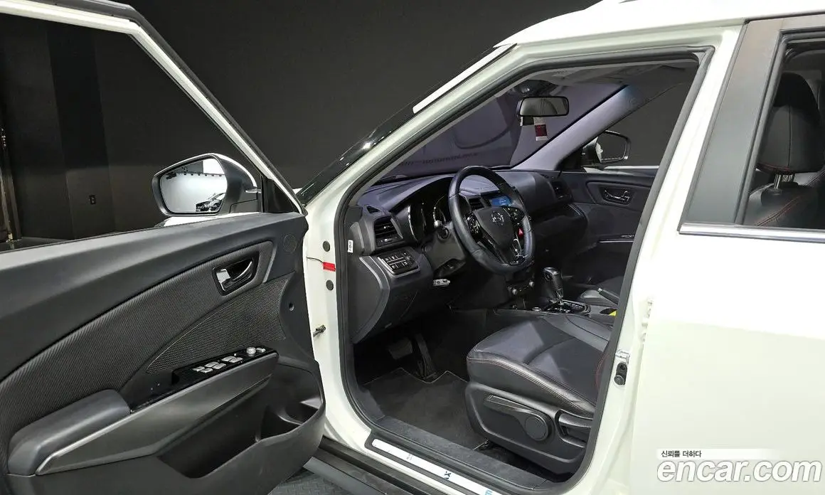 SsangYong TIBOLI 2017 1.6 автомат (гидро), фото 13