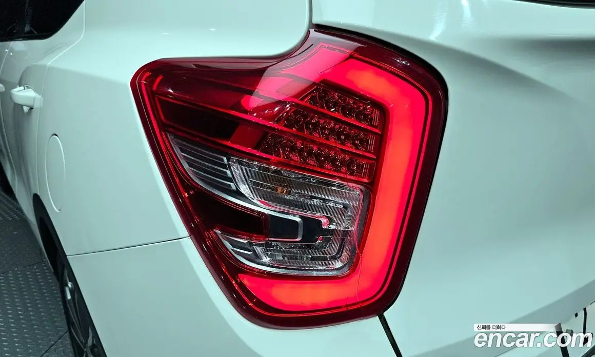 SsangYong TIBOLI 2017 1.6 автомат (гидро), фото 9