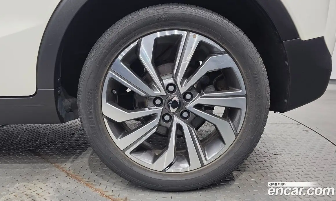 SsangYong TIBOLI 2019 1.5 автомат (гидро), фото 7 SsangYong TIBOLI 2019 1.5 автомат (гидро), фото 7