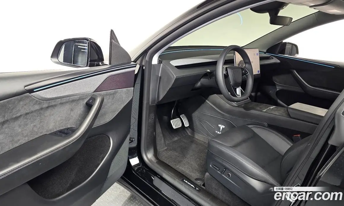 Tesla Model Y 2025 0.2 автомат (гидро), фото 13