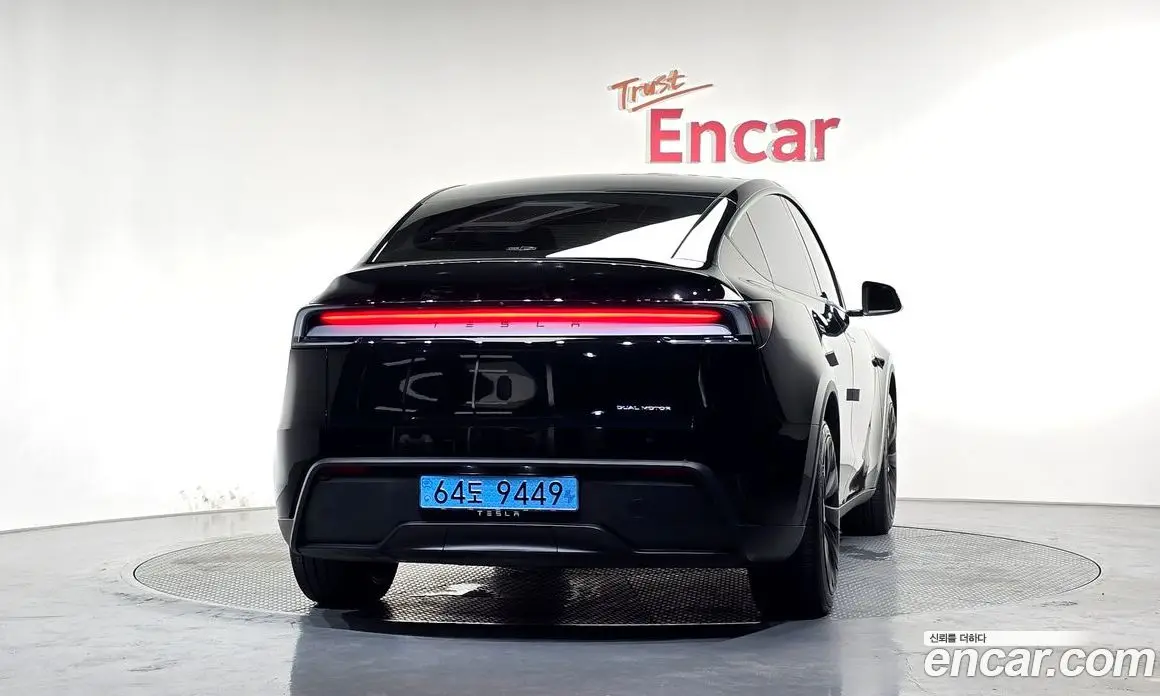 Tesla Model Y 2025 0.2 автомат (гидро), фото 4