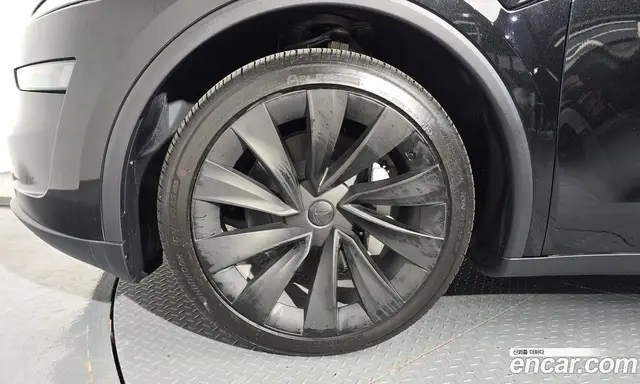 Tesla Model Y 2025 0.2 автомат (гидро), миниатюра 5