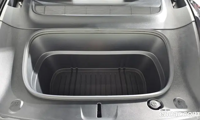 Tesla Model Y 2025 0.2 автомат (гидро), миниатюра 6