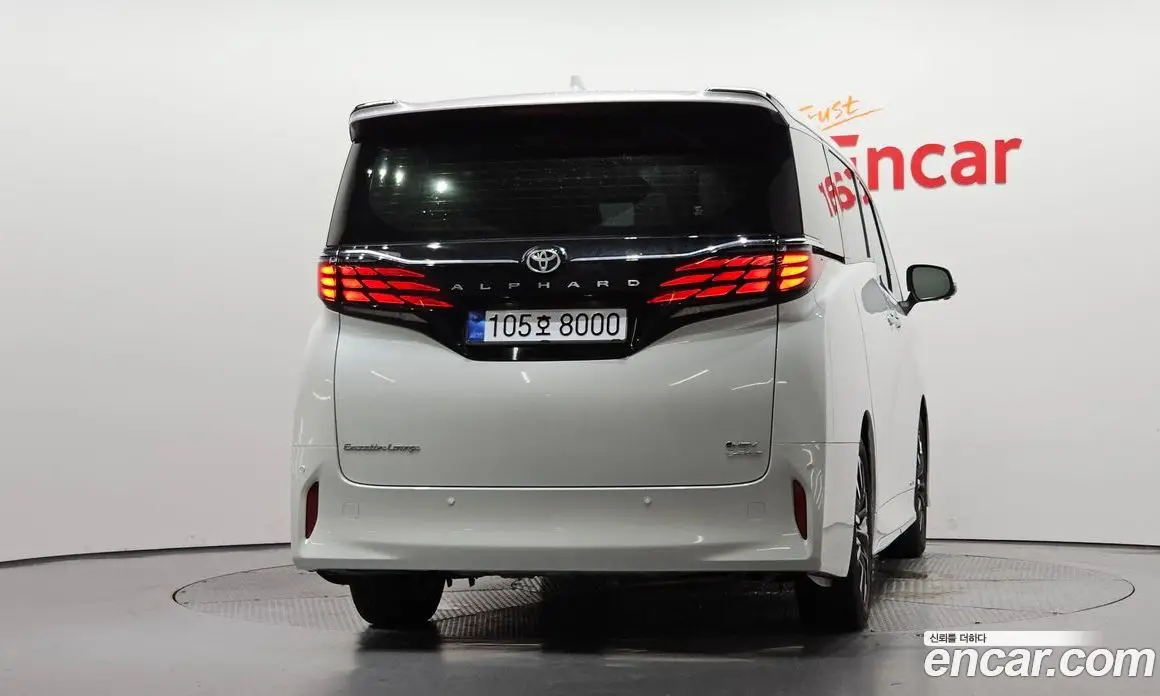 Toyota Alphard 2025 2.5 автомат (гидро), фото 4