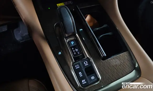 Toyota Alphard 2025 2.5 автомат (гидро), миниатюра 9