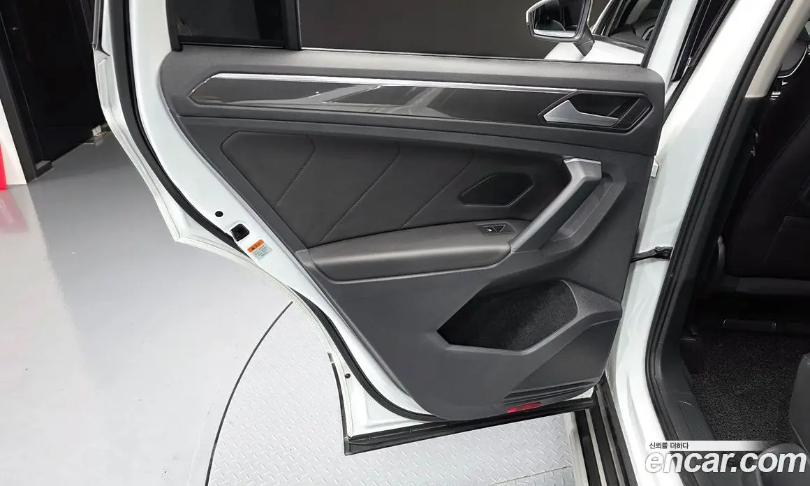Volkswagen Tiguan 2020 2.0 автомат (гидро), фото 15