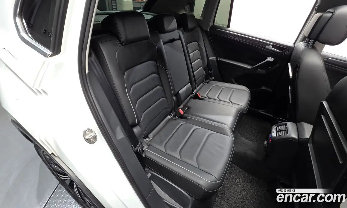 Volkswagen Tiguan 2020 2.0 автомат (гидро), фото 16