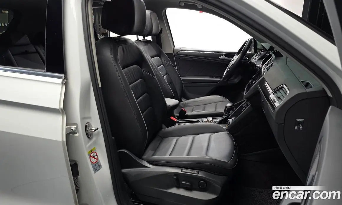 Volkswagen Tiguan 2020 2.0 автомат (гидро), фото 17