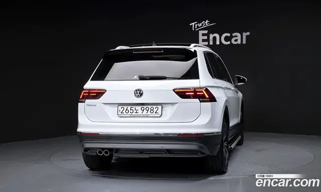 Volkswagen Tiguan 2020 2.0 автомат (гидро), миниатюра 4