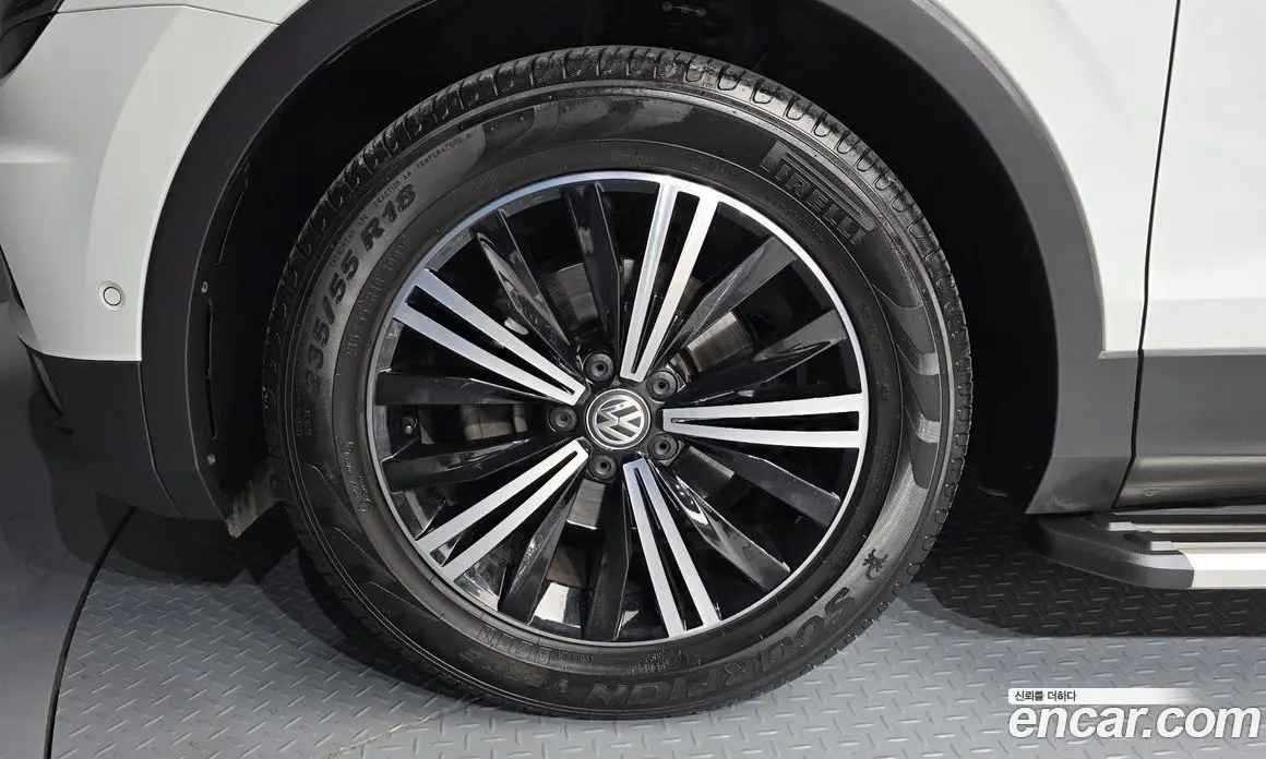 Volkswagen Tiguan 2020 2.0 автомат (гидро), фото 5
