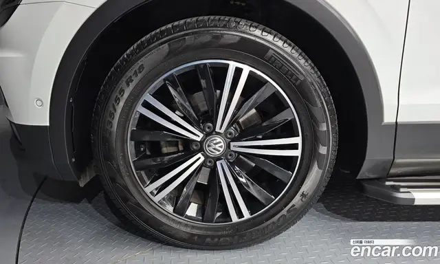 Volkswagen Tiguan 2020 2.0 автомат (гидро), миниатюра 5