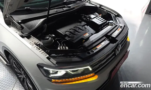 Volkswagen Tiguan 2020 2.0 автомат (гидро), миниатюра 6