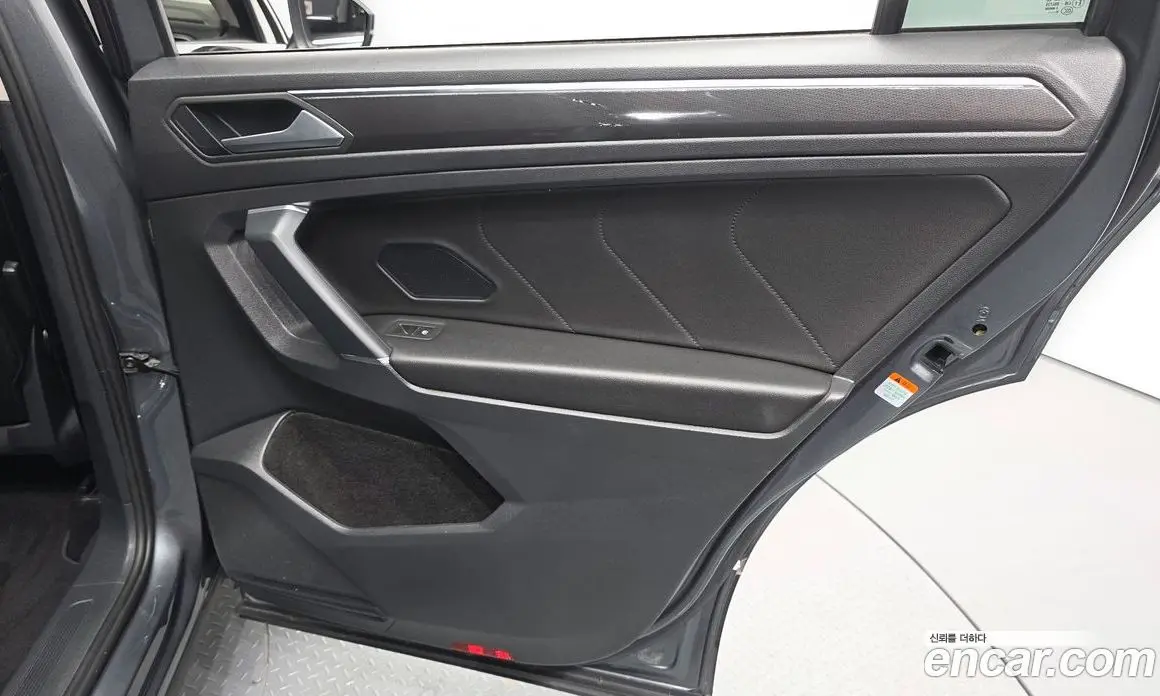 Volkswagen Tiguan 2020 2.0 автомат (гидро), фото 15