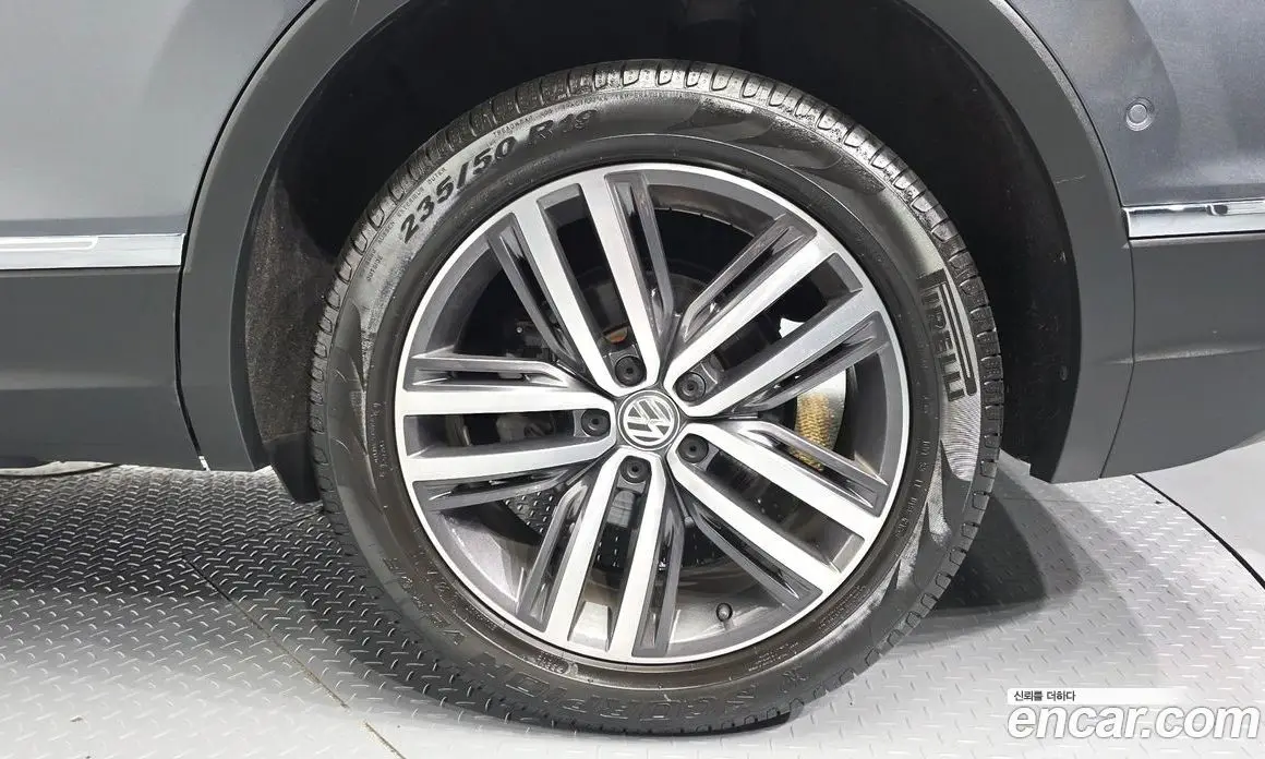 Volkswagen Tiguan 2020 2.0 автомат (гидро), фото 7