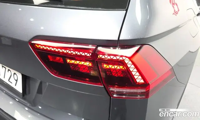 Volkswagen Tiguan 2020 2.0 автомат (гидро), миниатюра 9