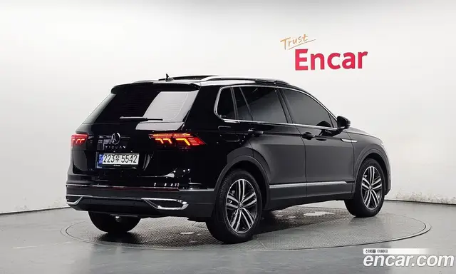 Volkswagen Tiguan 2024 2.0 автомат (гидро), миниатюра 2 Volkswagen Tiguan 2024 2.0 автомат (гидро), миниатюра 2