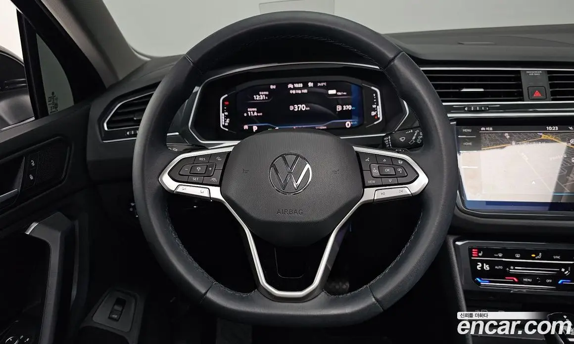 Volkswagen Tiguan 2024 2.0 автомат (гидро), фото 19 Volkswagen Tiguan 2024 2.0 автомат (гидро), фото 19