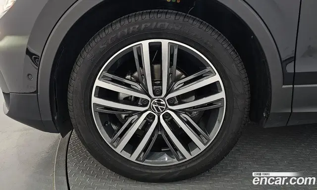 Volkswagen Tiguan 2024 2.0 автомат (гидро), миниатюра 5 Volkswagen Tiguan 2024 2.0 автомат (гидро), миниатюра 5