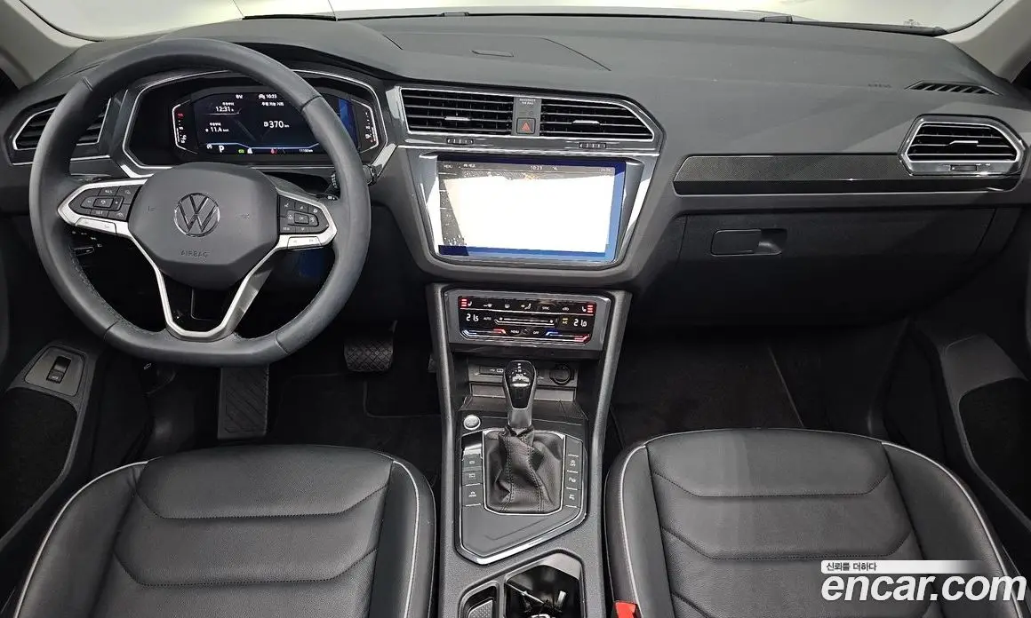 Volkswagen Tiguan 2024 2.0 автомат (гидро), фото 10 Volkswagen Tiguan 2024 2.0 автомат (гидро), фото 10