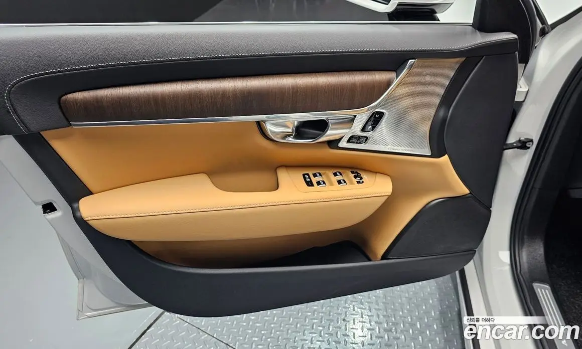 Volvo S90 2025 2.0 автомат (гидро), фото 14 Volvo S90 2025 2.0 автомат (гидро), фото 14