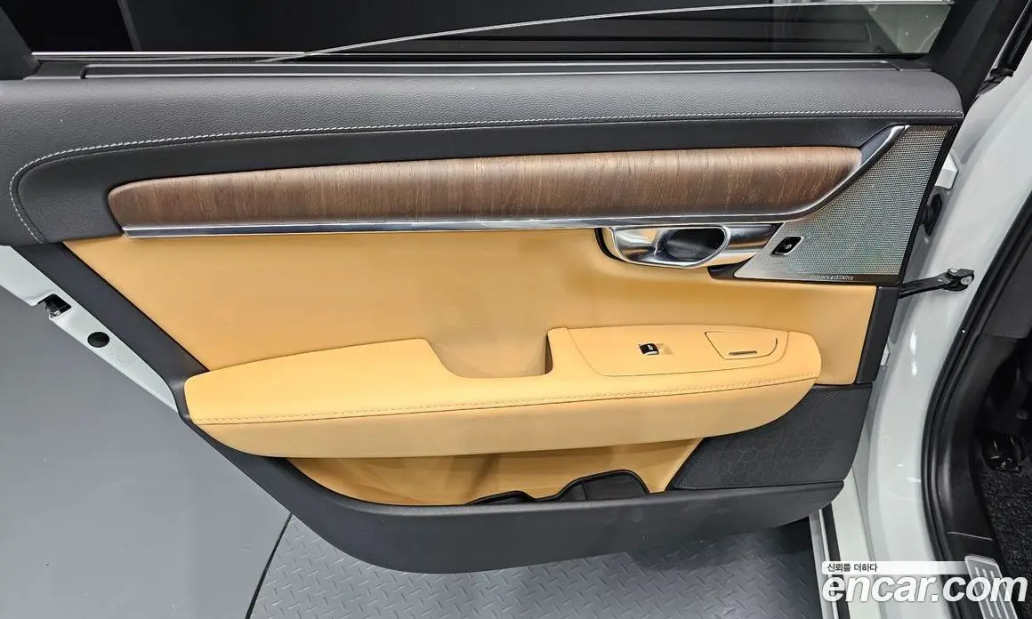 Volvo S90 2025 2.0 автомат (гидро), фото 15 Volvo S90 2025 2.0 автомат (гидро), фото 15