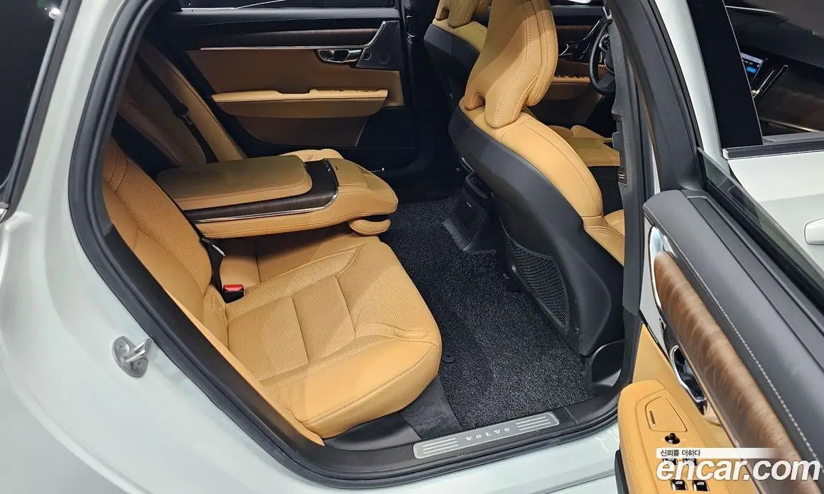 Volvo S90 2025 2.0 автомат (гидро), фото 17 Volvo S90 2025 2.0 автомат (гидро), фото 17
