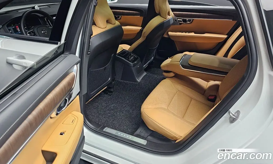 Volvo S90 2025 2.0 автомат (гидро), фото 18 Volvo S90 2025 2.0 автомат (гидро), фото 18