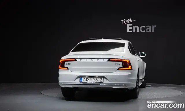Volvo S90 2025 2.0 автомат (гидро), миниатюра 4 Volvo S90 2025 2.0 автомат (гидро), миниатюра 4