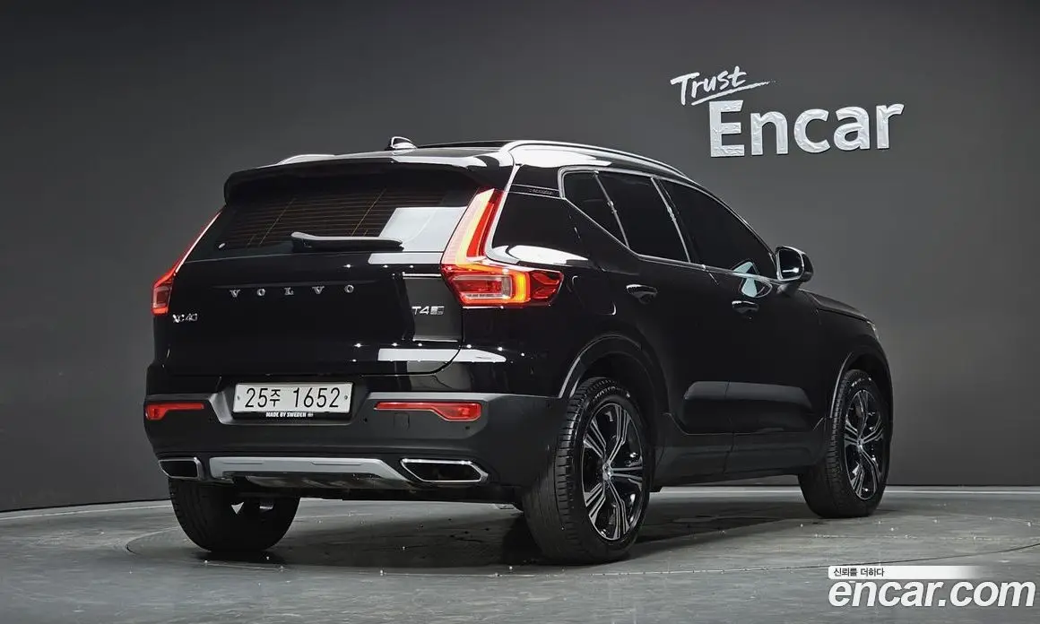 Volvo XC40 2019 2.0 автомат (гидро), фото 2 Volvo XC40 2019 2.0 автомат (гидро), фото 2