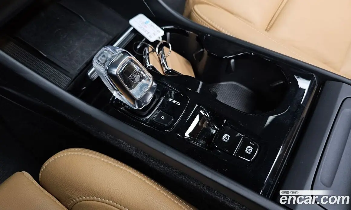 Volvo XC40 2019 2.0 автомат (гидро), фото 12 Volvo XC40 2019 2.0 автомат (гидро), фото 12