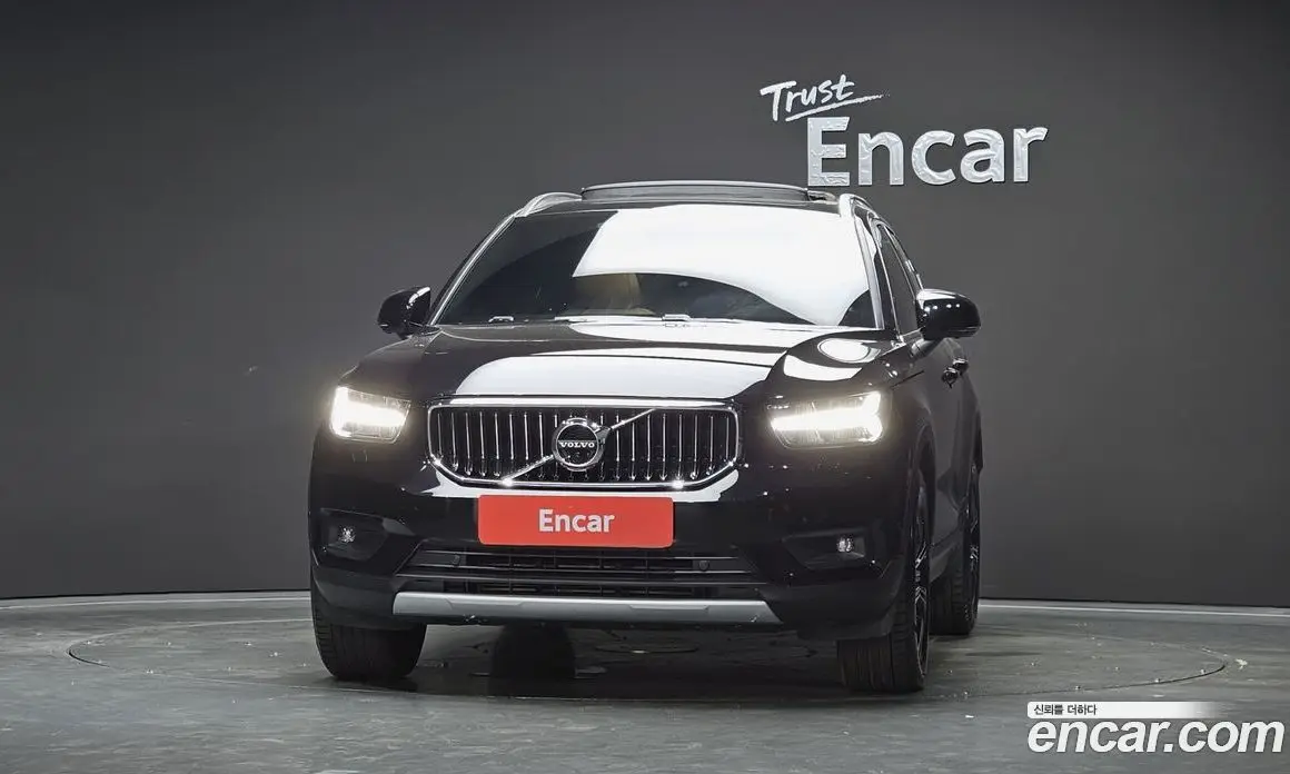 Volvo XC40 2019 2.0 автомат (гидро), фото 3 Volvo XC40 2019 2.0 автомат (гидро), фото 3