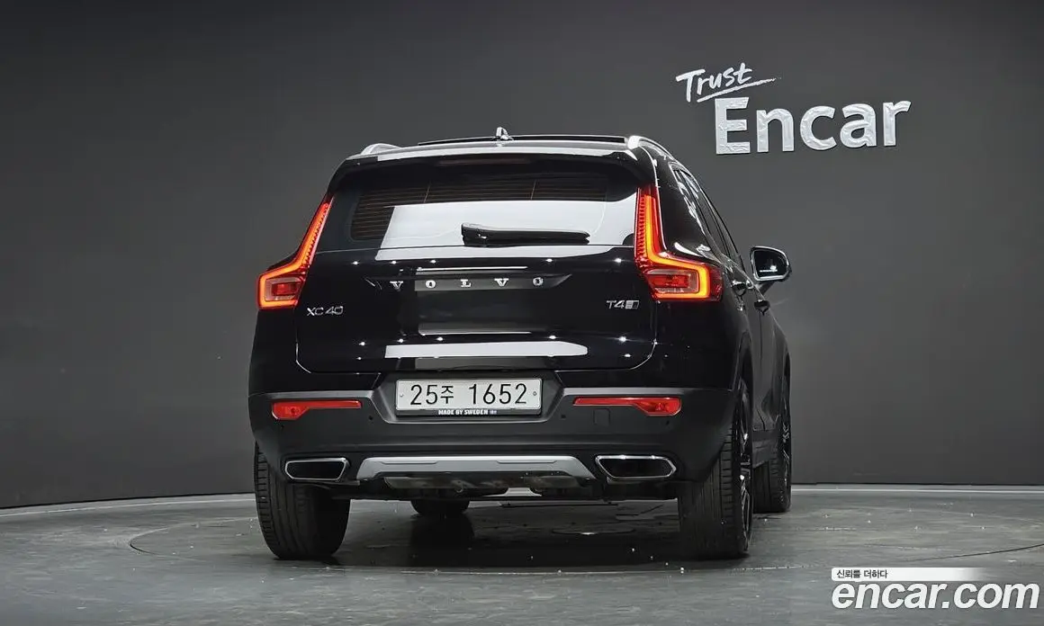 Volvo XC40 2019 2.0 автомат (гидро), фото 4 Volvo XC40 2019 2.0 автомат (гидро), фото 4