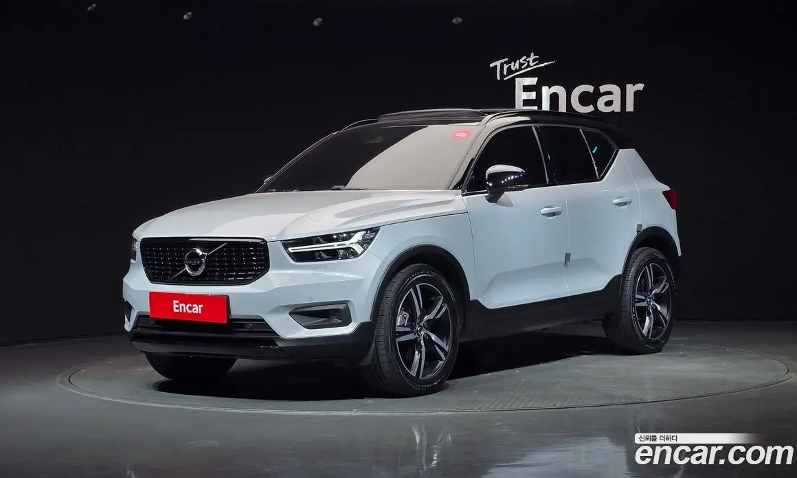 Volvo XC40 2021 2.0 автомат (гидро), фото 1 Volvo XC40 2021 2.0 автомат (гидро), фото 1