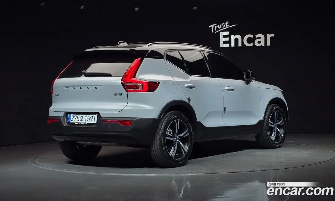 Volvo XC40 2021 2.0 автомат (гидро), фото 2 Volvo XC40 2021 2.0 автомат (гидро), фото 2