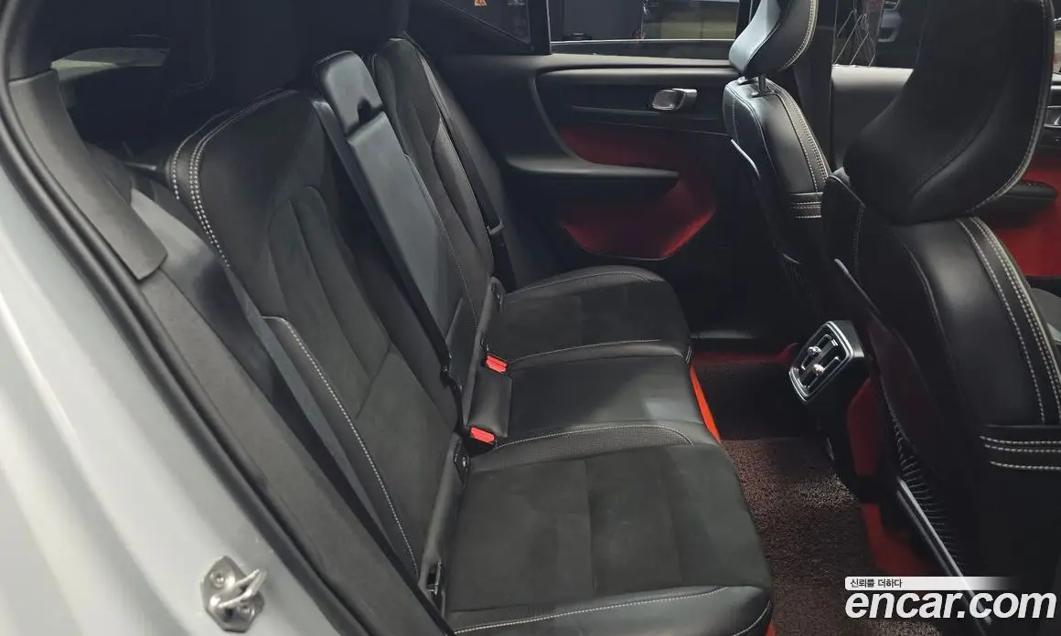 Volvo XC40 2021 2.0 автомат (гидро), фото 18 Volvo XC40 2021 2.0 автомат (гидро), фото 18