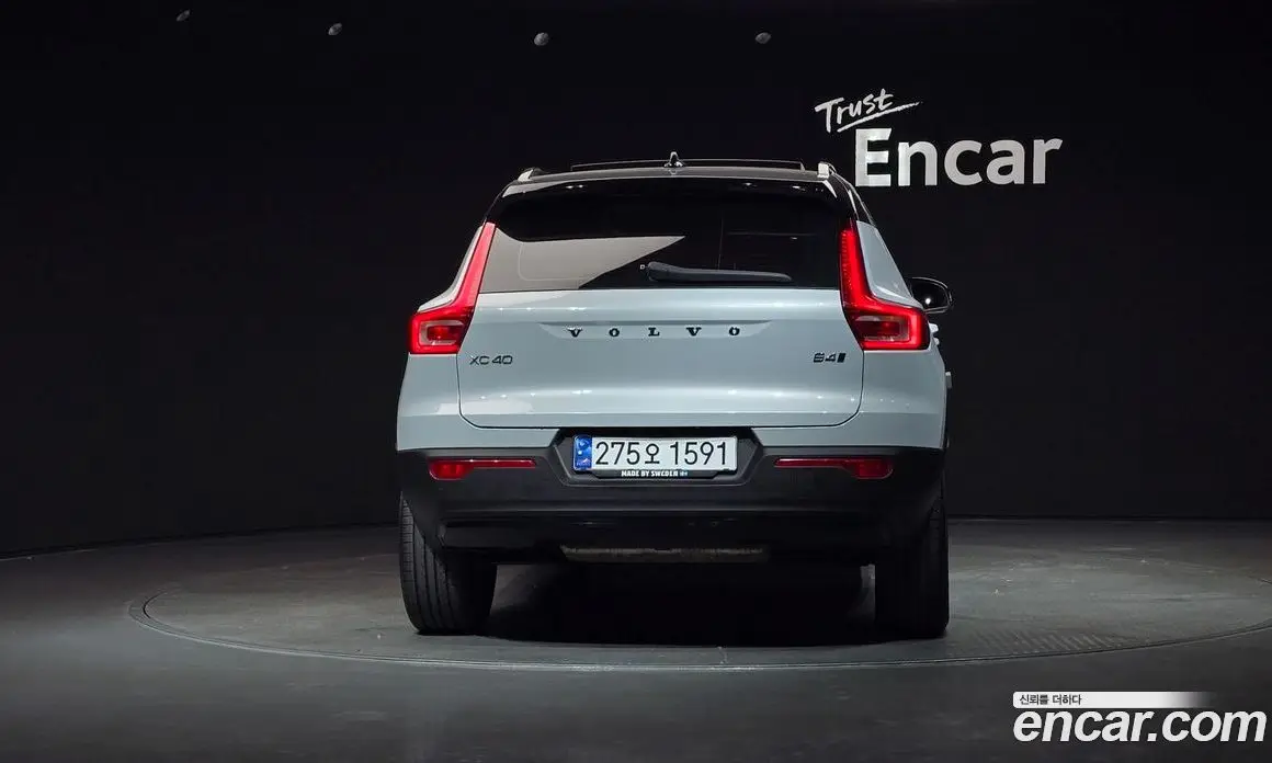 Volvo XC40 2021 2.0 автомат (гидро), фото 4 Volvo XC40 2021 2.0 автомат (гидро), фото 4