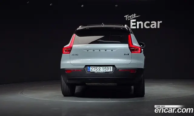 Volvo XC40 2021 2.0 автомат (гидро), миниатюра 4 Volvo XC40 2021 2.0 автомат (гидро), миниатюра 4