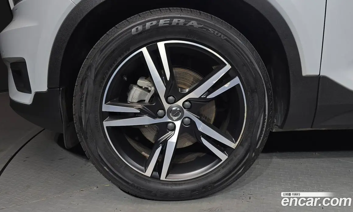 Volvo XC40 2021 2.0 автомат (гидро), фото 5 Volvo XC40 2021 2.0 автомат (гидро), фото 5